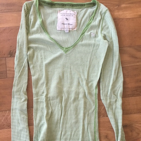 Abercrombie & Fitch V Neck