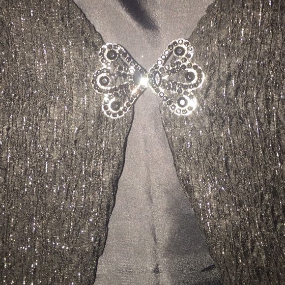 Black Evening Shaw - Picture 2 of 2