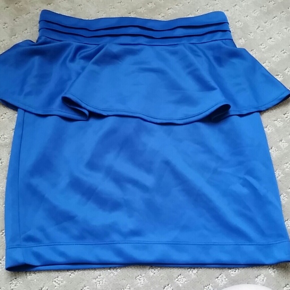 Blue stretch skirt