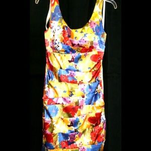 Floral print knee length dress.