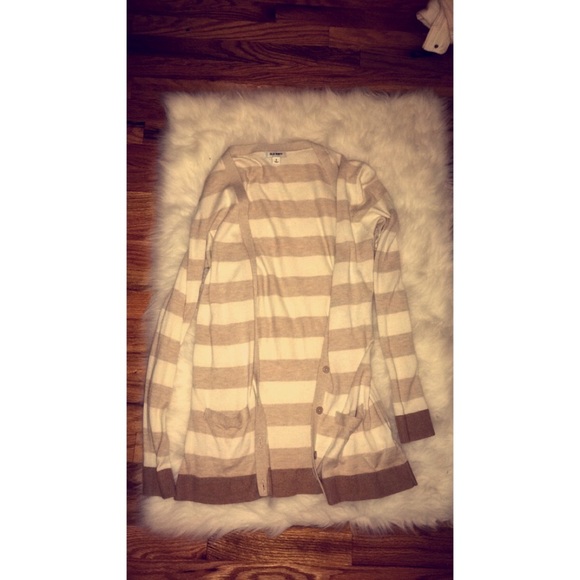 Old navy cardigan
