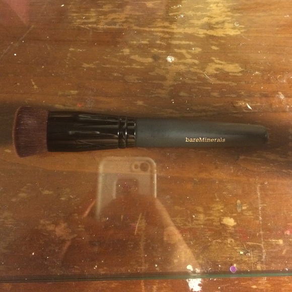 BareMinerals Foundation & perfecting face Brush