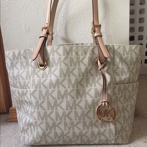 Michael Kors Tote - white