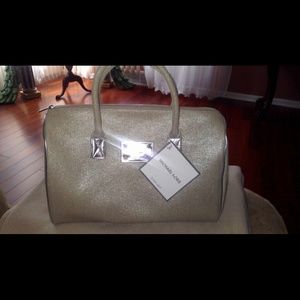 Authentic Michael Kors purse Nwt