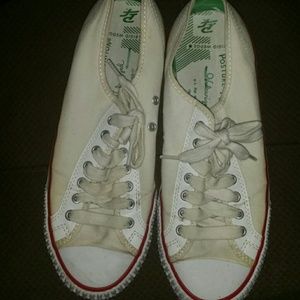 !!!!Mens pf flyers!!!