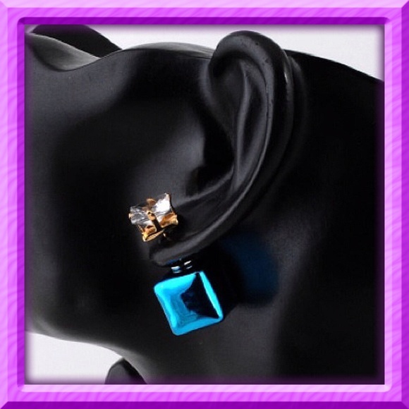 Blue Box Double Studs Earrings - Picture 4 of 5