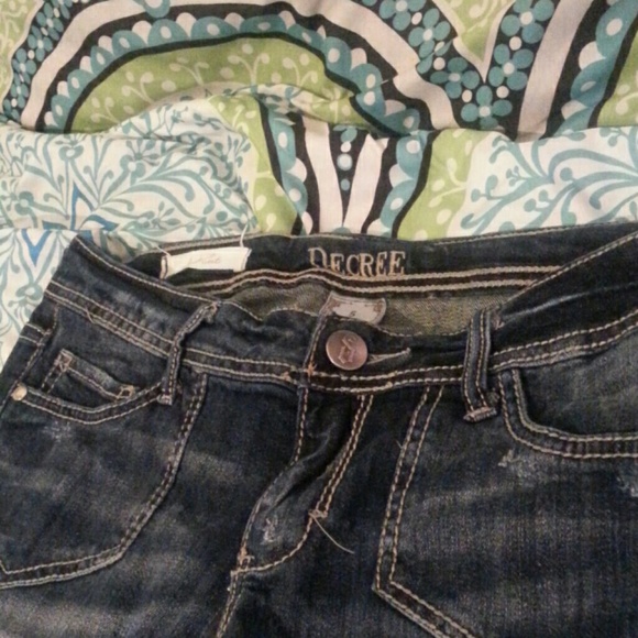 Jeans - Picture 2 of 3