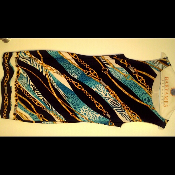 Sold cache dress - Picture 2 of 4