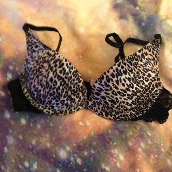 Victoria's Secret Other - Victoria's Secret push up bra