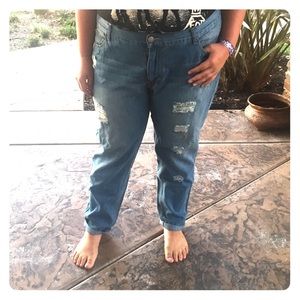 Forever 21 plus size high wasted boyfriend jeans