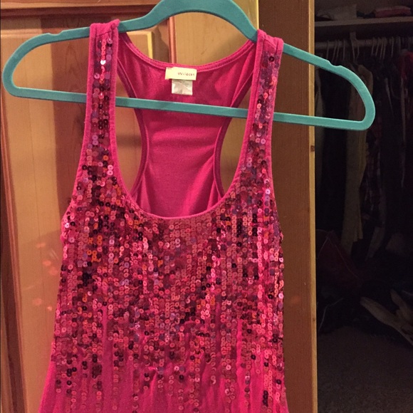 Pink tank top