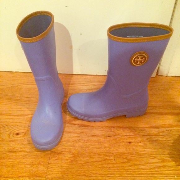 Tory burch boots