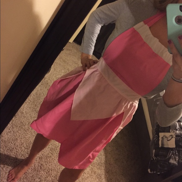 Sleeping beauty styled apron