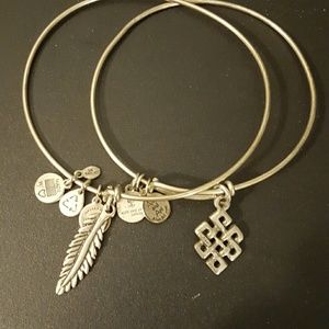 Bracelets Alex and ani