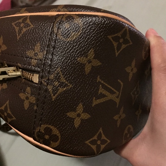 (Sold)Authentic Louis Vuitton Trouville Handbag - Picture 3 of 4