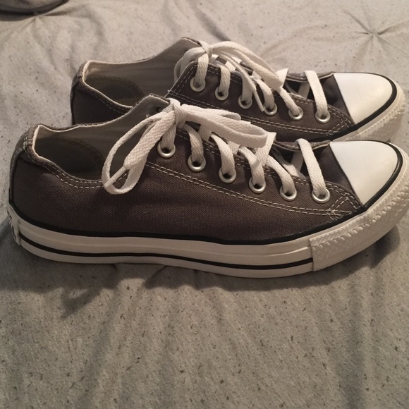 Grey converse