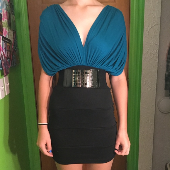 Dress - Picture 1 of 3