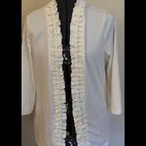 A little frill, a lot of class!