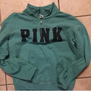 Pink sweatshirt 😍