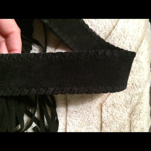 Ecote black fringe suede XL hippie bag - Picture 4 of 4