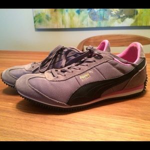 Women's Puma Speeder Fashion Sneaker