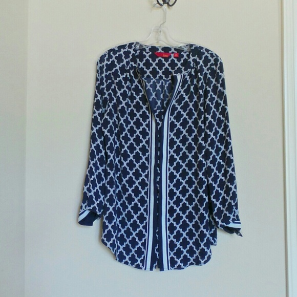 Blue pattern long button up - Picture 1 of 4