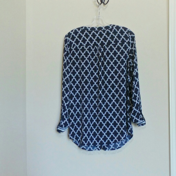 Blue pattern long button up - Picture 2 of 4
