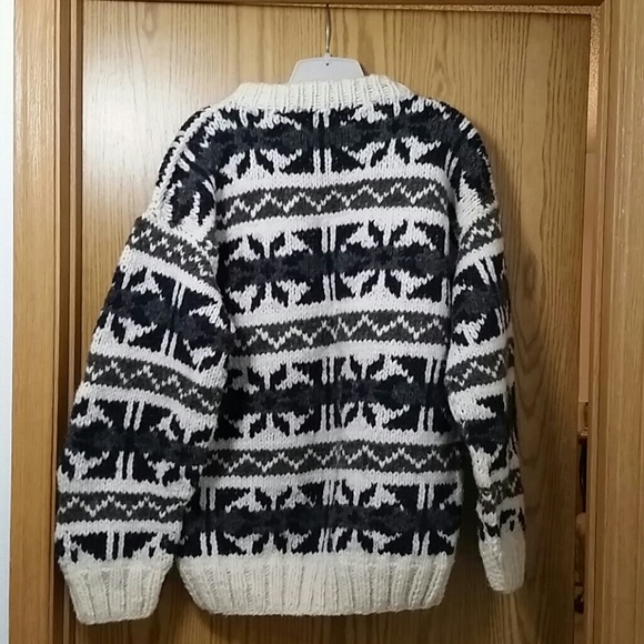 Hand made wool sweater - Picture 2 of 3