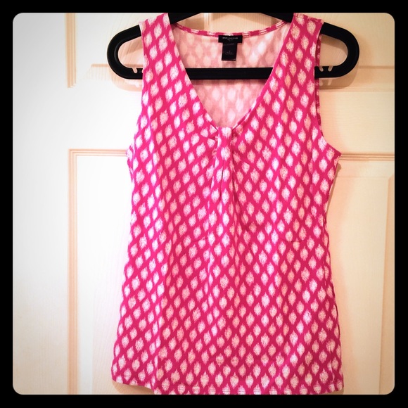 V- neck tank