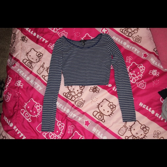 Forever 21 Tops - forever 21 long sleeve crop top