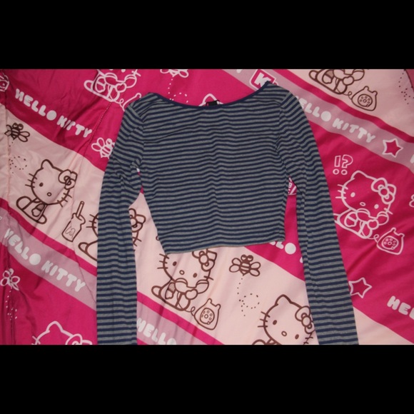 forever 21 long sleeve crop top - Picture 3 of 3