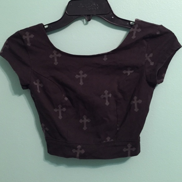 Black Crop Top