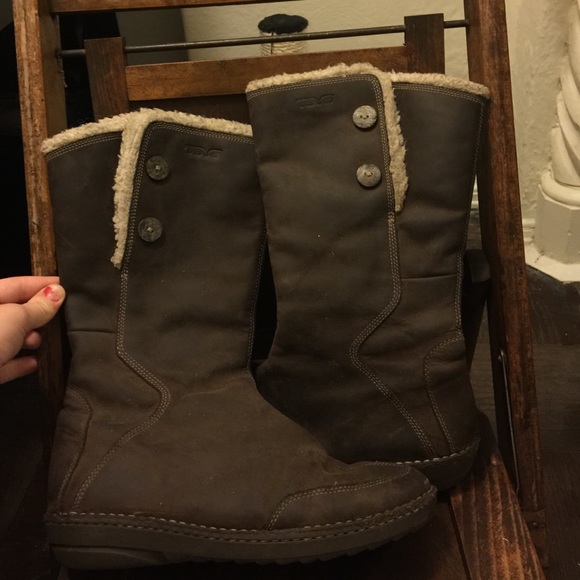 Teva winter boots