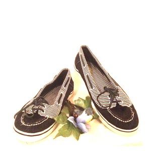 Black & White Vans Boat Shoes