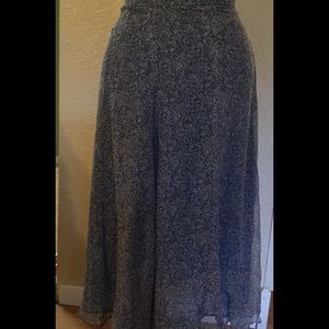 Light weight skirt that flows with you!