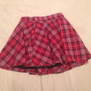 Cute plaid a-line skirt.