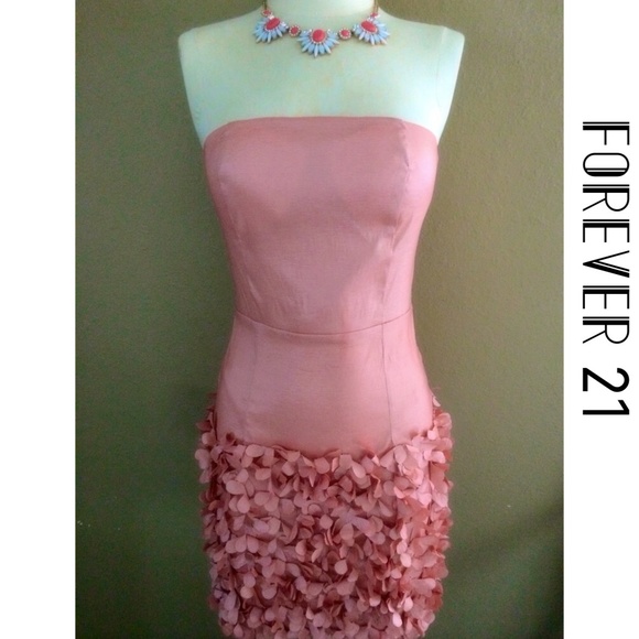 Forever 21 3D flower embellished dress size M
