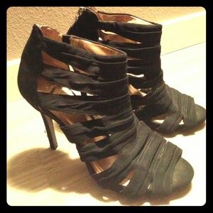 Bcbgeneration black heels