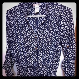 Blue and white geometric patterned dress