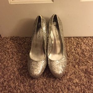 👠sexy blingy heels👠