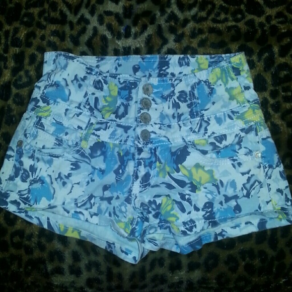 shorta