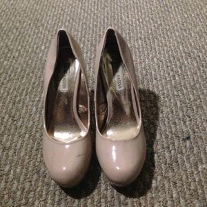 Steve Madden pink/nude heels