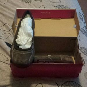 Shoe