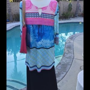 Tunic 3/4 sleeve Large