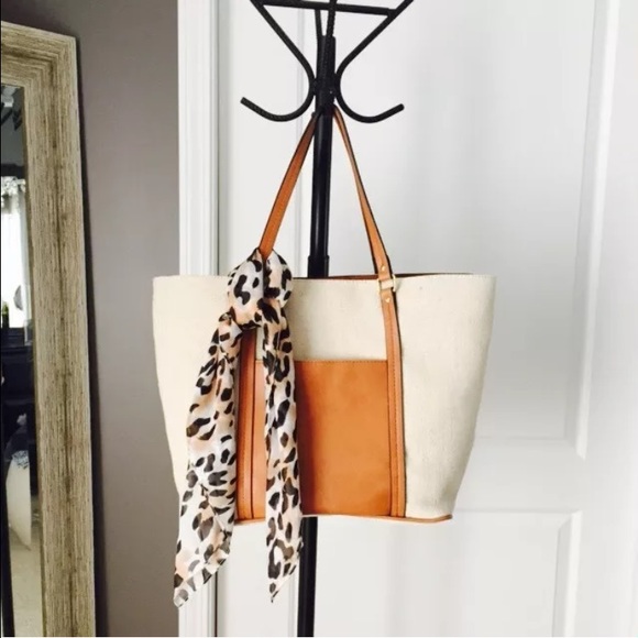 Handbags - NWOT Purse