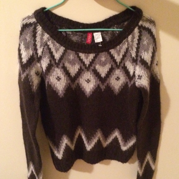 Sweater - Picture 1 of 2