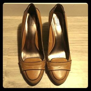 NWT Conag Leather Heels