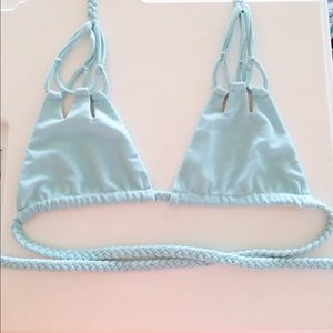 Acacia baby blue tunnels top
