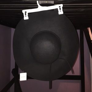 100% Wool Wide Brim Black Floppy Hat