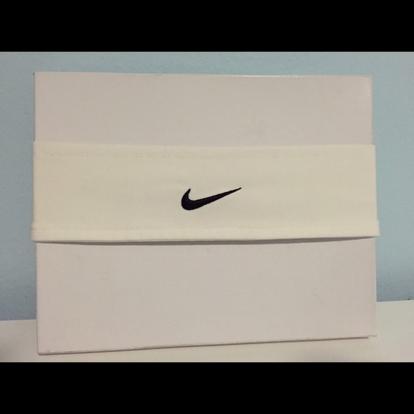 ✔️Nike Headband